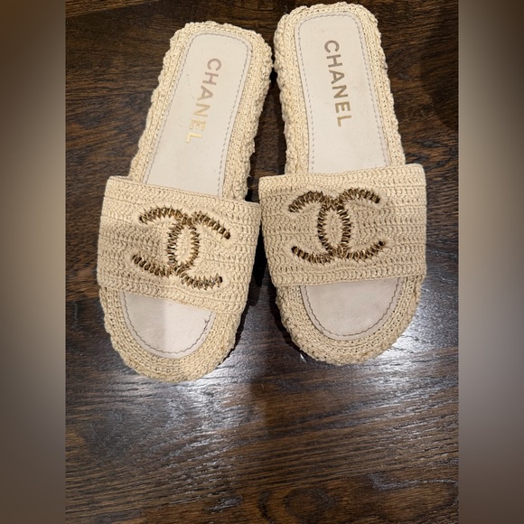 SOLD - Picture 1 of 2